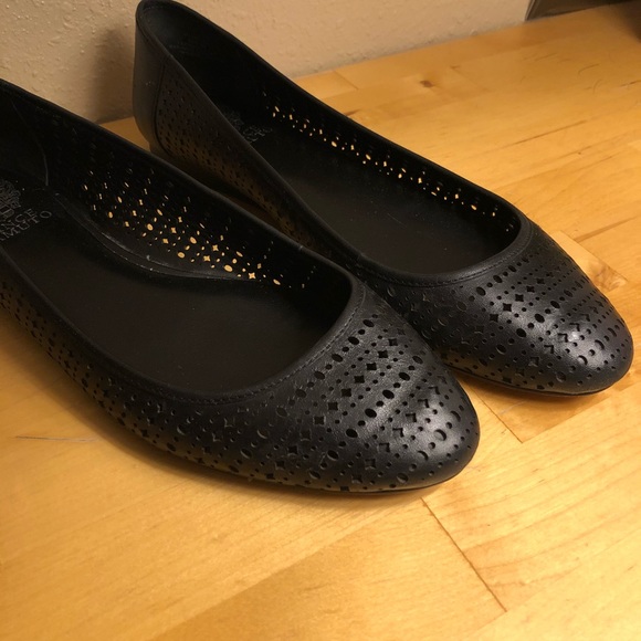Vince Camuto Leather Flats - Picture 4 of 4